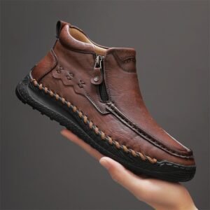 Men's Large-size Casual Hand-sewn Retro Work Boots