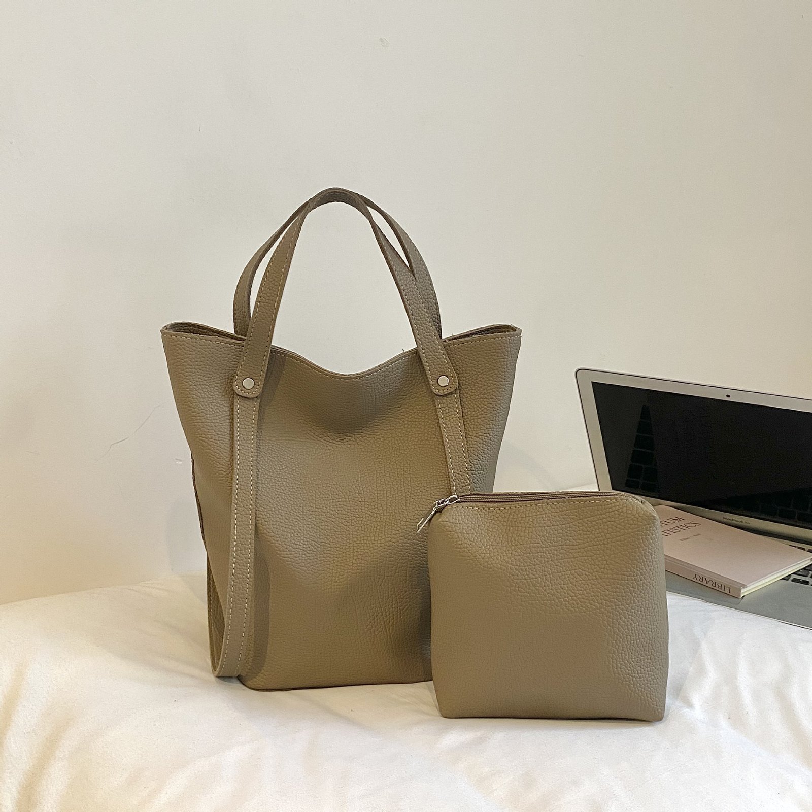 Retro-style Fashionable Minimalist Western Inspired Set Of Two Bags For Commuting - Image 6