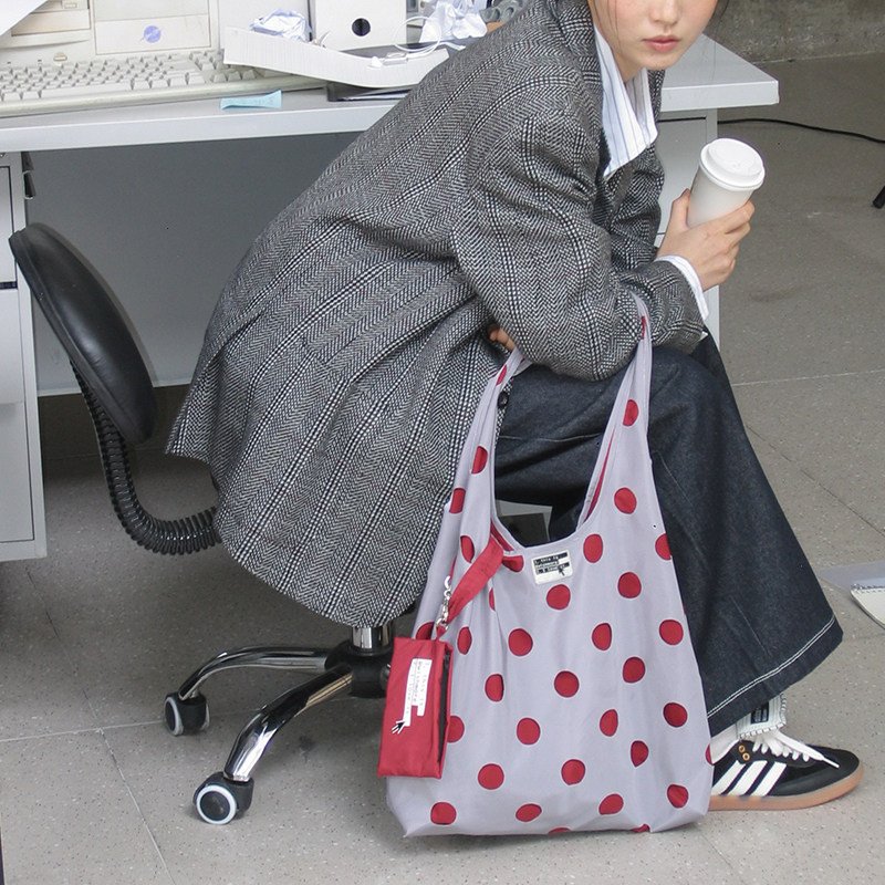 Punching Shoulder Bag Original Design Sense, Portable Large Capacity Polka Dot Handbag, Versatile Backpack Bag - Image 10