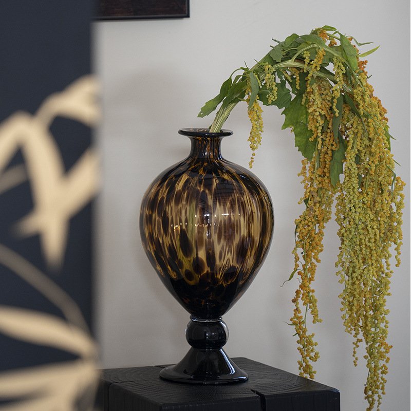 Light-luxury High-end Home Decor Vase With A Leopard Printartistic Soft Furnishing Piece - Image 3